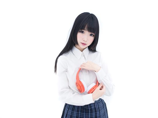 日系大廠 Pioneer 旗艦級(jí)音樂耳機(jī) Superior Club Sound 卓越派對(duì)音質(zhì)系列 2014 正式登臺(tái),分別具備不同個(gè)性的四款旗艦款耳機(jī)打造私人專屬聽覺饗宴,街頭潮流的 SE-MX7 頭戴式耳機(jī),詮釋卓越派對(duì)音質(zhì)。