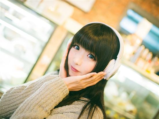 日系大廠 Pioneer 旗艦級(jí)音樂耳機(jī) Superior Club Sound 卓越派對(duì)音質(zhì)系列 2014 正式登臺(tái),分別具備不同個(gè)性的四款旗艦款耳機(jī)打造私人專屬聽覺饗宴,街頭潮流的 SE-MX7 頭戴式耳機(jī),詮釋卓越派對(duì)音質(zhì)。
