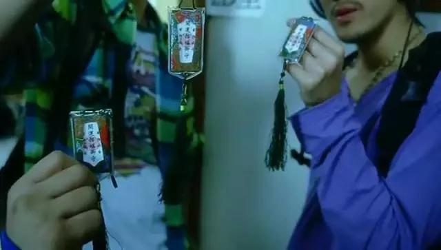 他們以拍攝A片的名義，在青春里大干一場(chǎng)