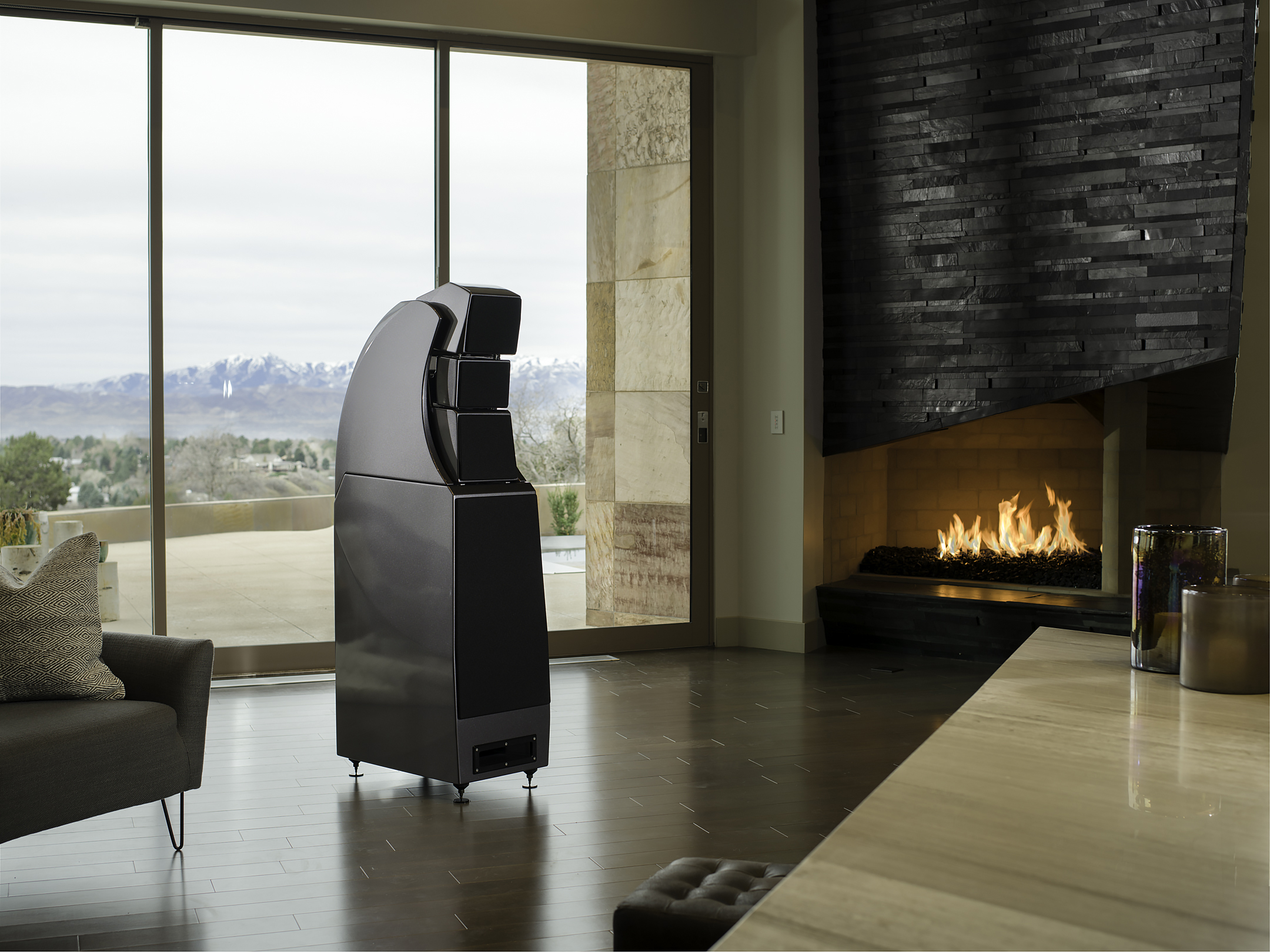 Alexx-Location-Fireplace-Landscape-1-Edit
