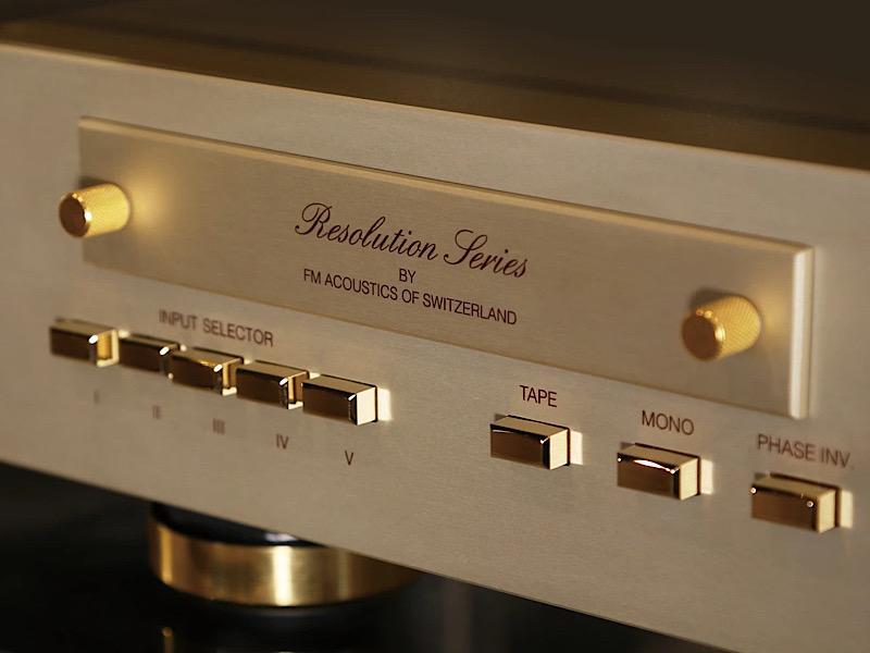 為追求者提供最好的 FM Acoustics FM 256-RC前級放大器